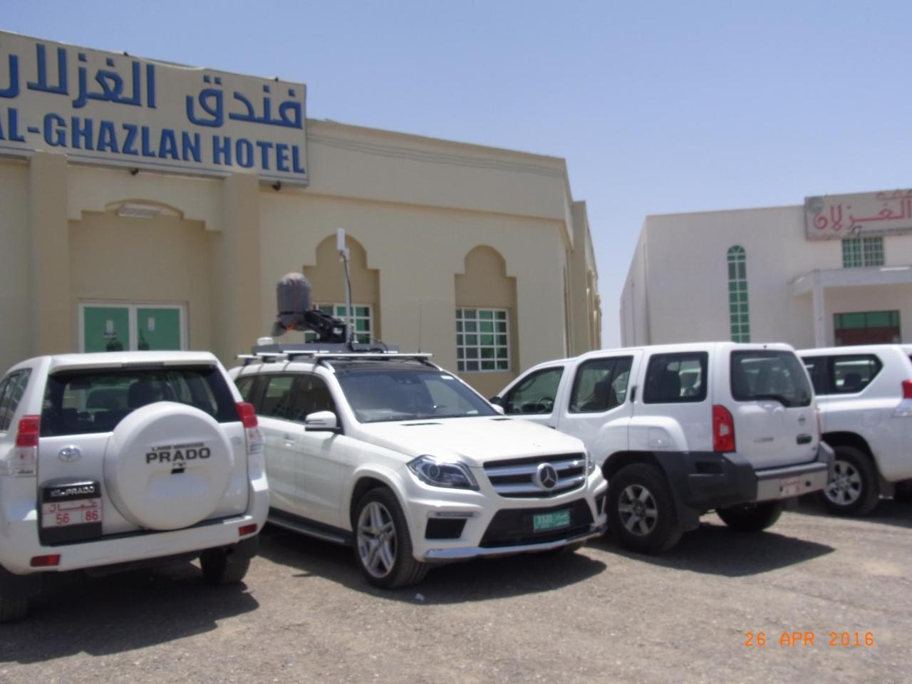 Al Ghazlan Hotel Sinaw Ruddah Bagian luar foto